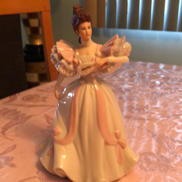 Lenox porcelain doll ivory and pink doll - Picture 2 of 9